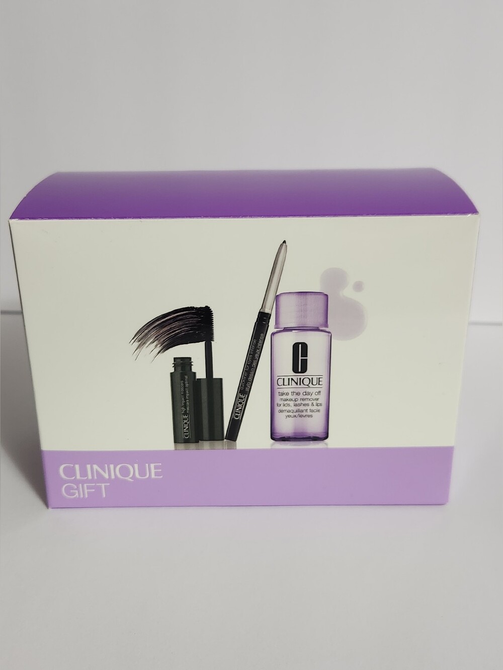 NEW Clinique Gift Set - Picture 6 of 7